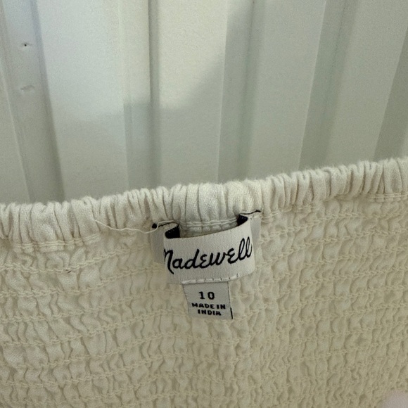 Elegant Cream Button-Down Dress - Picture 3 of 4